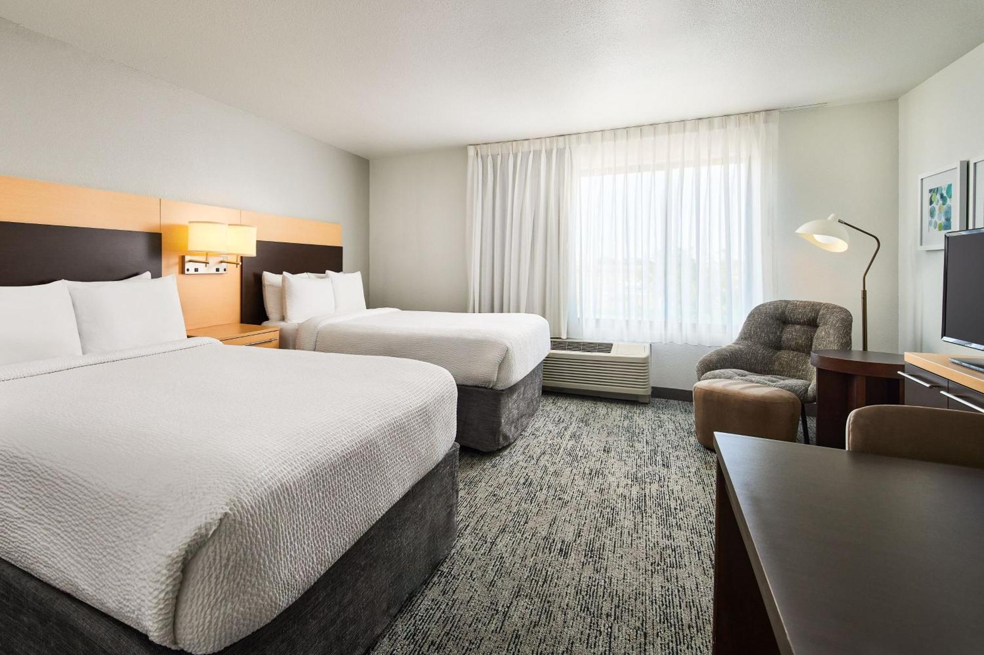Towneplace Suites By Marriott Garden City Exteriér fotografie